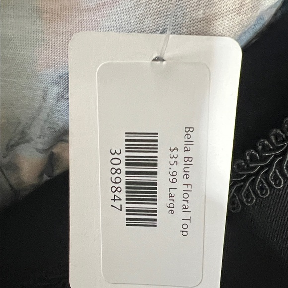 Easel Floral Blouse in Blue and Cream - Picture 3 of 5